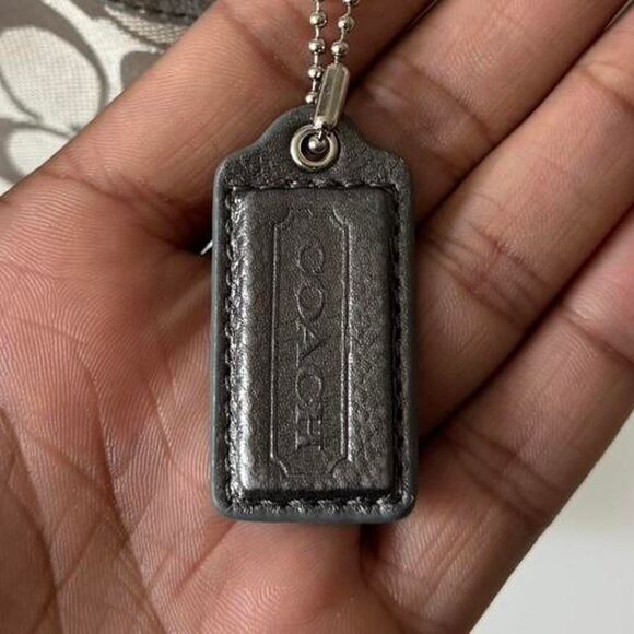 Vintage Coach Monogram Crossbody Bag - Picture 6 of 7